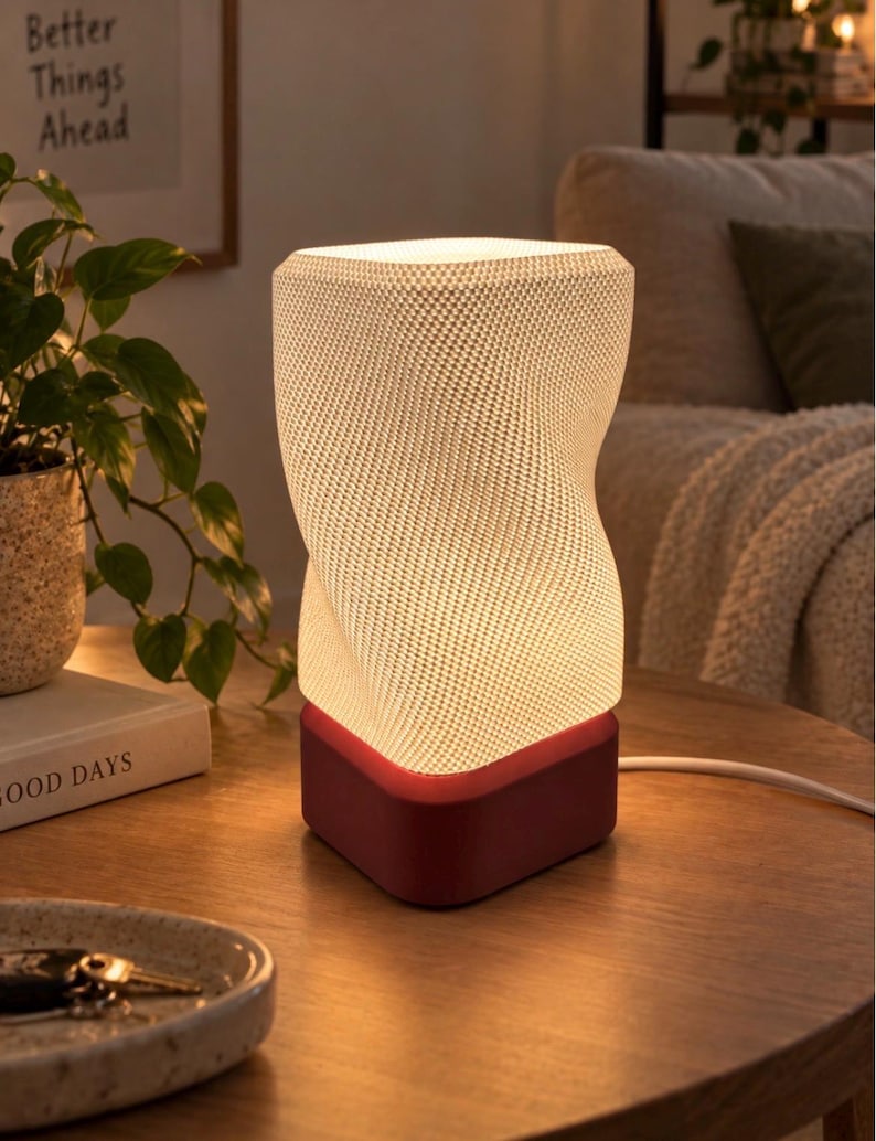 Lampada da tavolo moderna stampata in 3D – foto 1