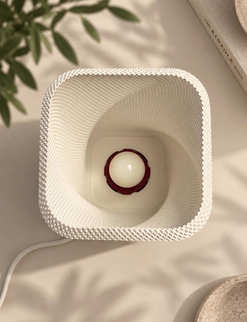 Lampada da tavolo moderna stampata in 3D – foto 4
