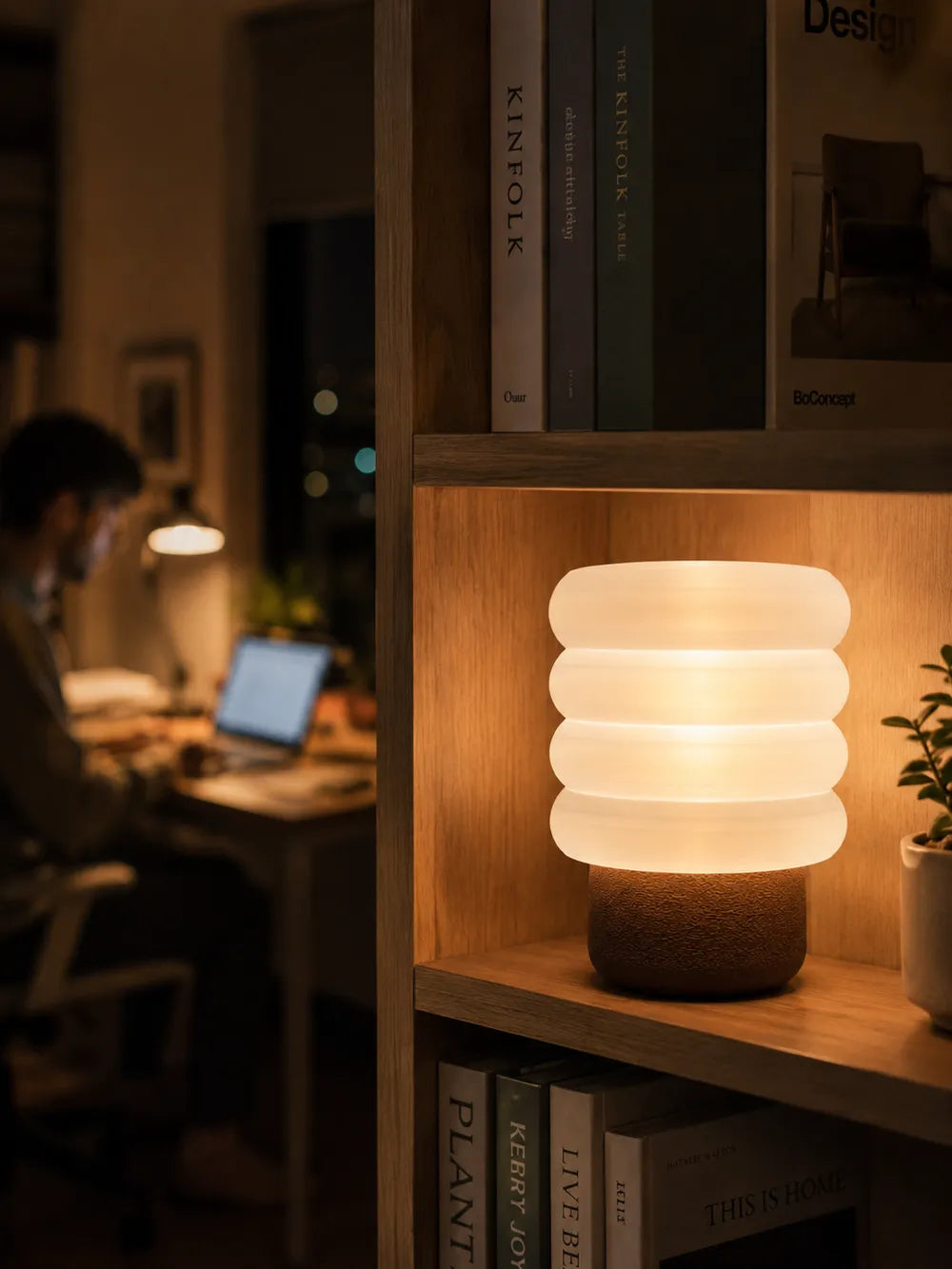 Lampada ondulata da tavolo — foto 4